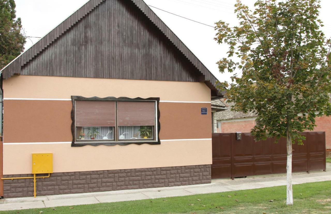 Apartman Sokica Bizovac Esterno foto